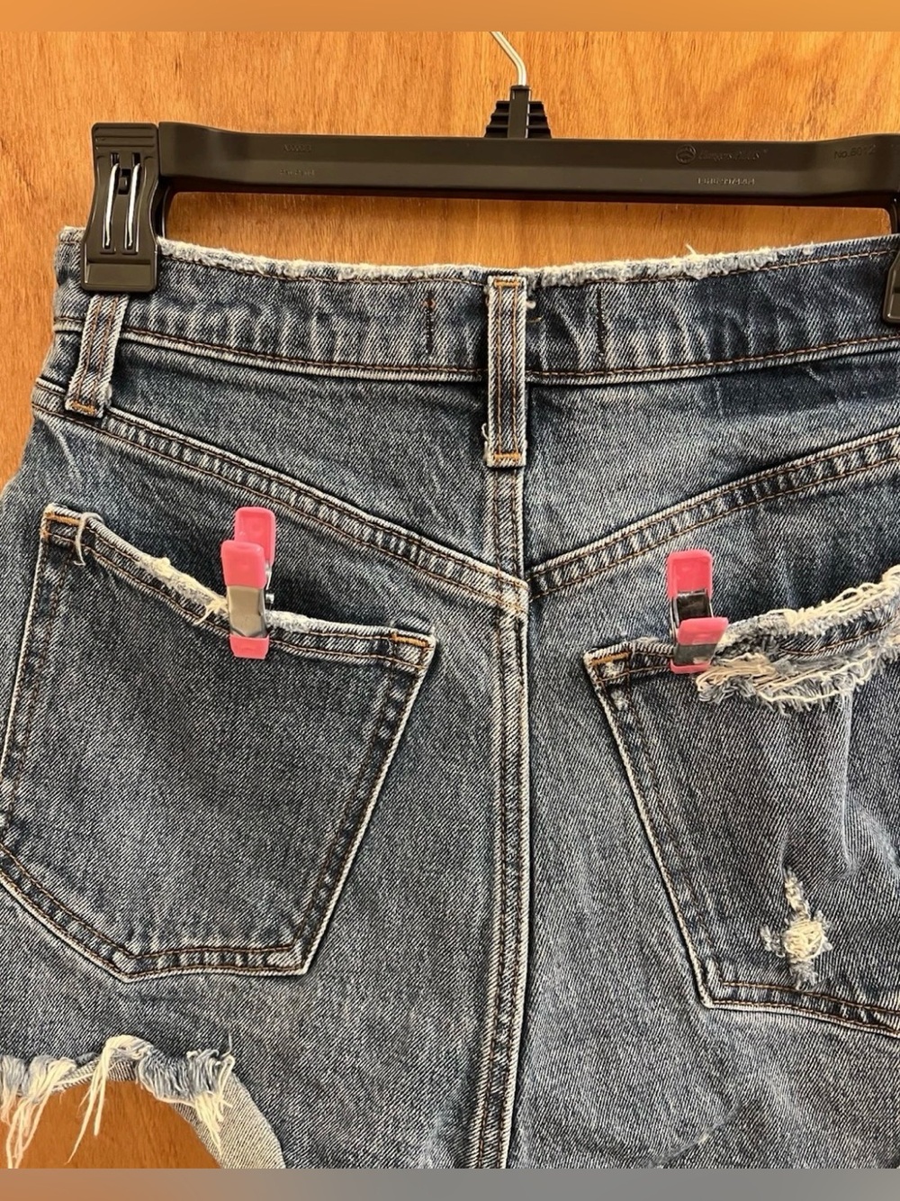 Abercrombie & Fitch High Rise Mom Denim Cutoff Shorts Blue 26” Waist - Picture 6 of 9